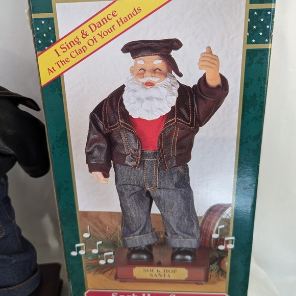 Sock Hop Santa Animated Musical - Picture 8 of 8